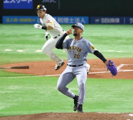 １回ソフトバンク２死一、二塁ソフトバンク・栗原陵矢に同点適時打を浴びる阪神・デュプランティエ＝みずほＰａｙＰａｙドーム（撮影・金田祐二）