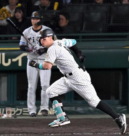 阪神　日本一確率４％の崖っぷち　敗戦もクリーンアップ奮起　佐藤輝４戦連続打点、大山安打＆森下マルチ