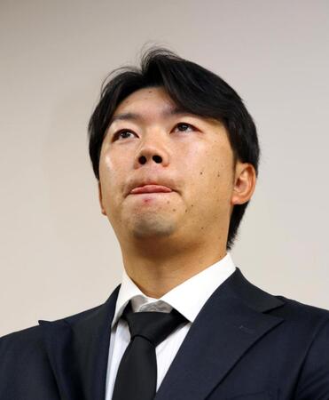 　戦力外となり心境を語る楠本（撮影・山口登）