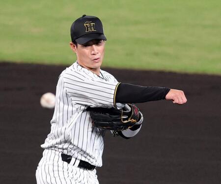 　試合前、ノックを受ける木浪（撮影・山口登）