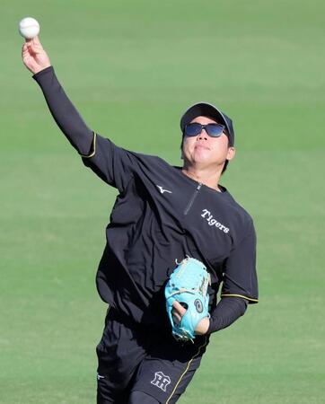 負けられない阪神　村上のブルペン投球にＳＮＳで虎党動揺「村上？！」「なにごと？」　結局四回まで完全投球の先発・大竹が五回のマウンドへ　この日は才木もブルペン待機