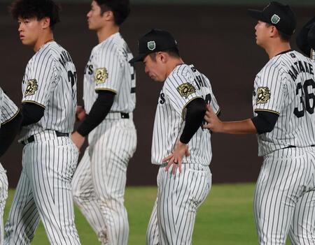 　涙の石井（撮影・金田祐二）