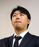 　戦力外となり心境を語る楠本（撮影・山口登）