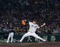　先発し力投する大竹（撮影・北村雅宏）
