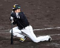 　７回、近藤は見逃し三振に倒れる（撮影・山口登）