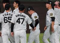 　涙の石井（撮影・金田祐二）