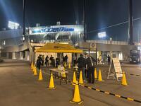 　入場する阪神ファン