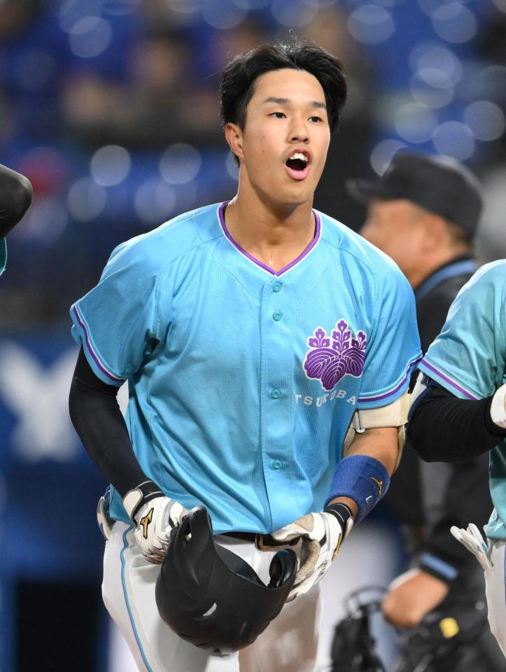 　明治神宮大会出場をかけた初戦に臨む筑波大・岡城快生（撮影・伊藤笙子）