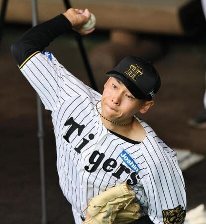 　投げ込む早川（撮影・田中太一）