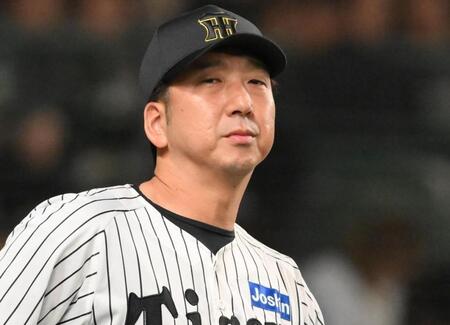 【写真】高知にＶ凱旋　感極まってうるうるの藤川監督と平常運転の石井