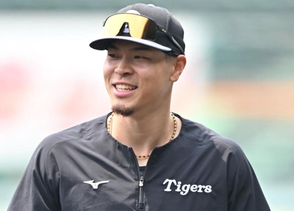 阪神・佐藤輝 立石に“ドラ1の秘けつ”継承「会った時に言いたい」春季