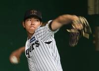 　ブルペンで熱投する工藤（撮影・北村雅宏）