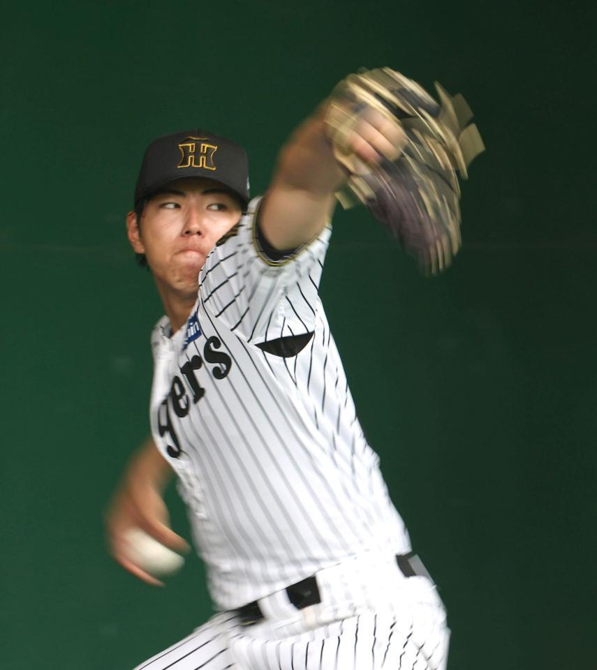 　ブルペンで熱投する工藤（撮影・北村雅宏）