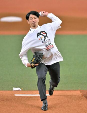 阪神・近本 新庄に並ぶ球団最長5年連続GG賞「連続して取れることが重要」 残留表明から一夜「疲れたっす」