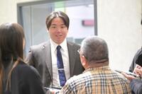 　「熱血・タイガース党」の生放送にゲスト出演した村上（撮影・金居みつよし）