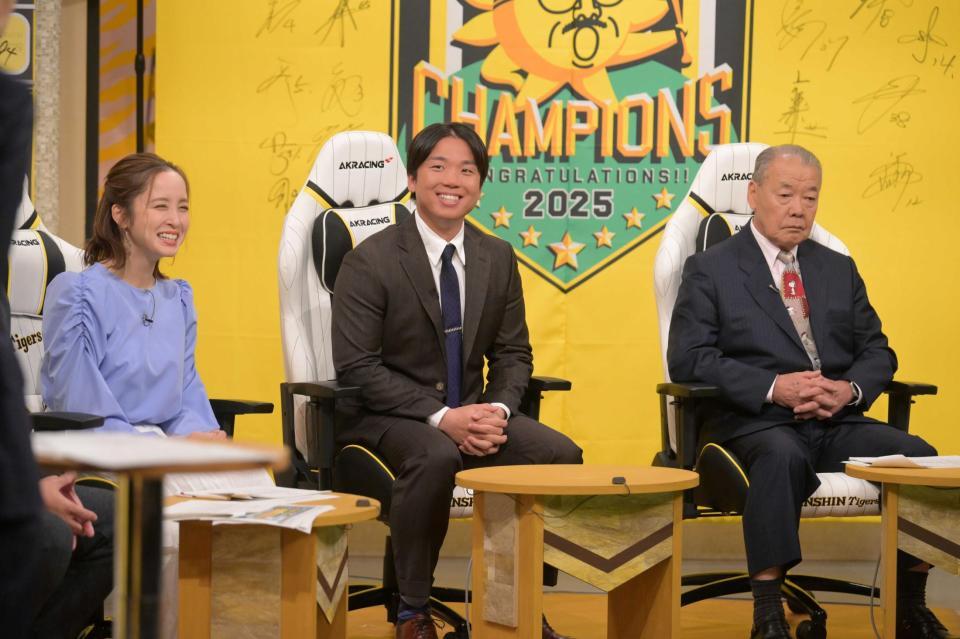 　「熱血！タイガース党」の生放送にゲスト出演した村上（撮影・金居みつよし）