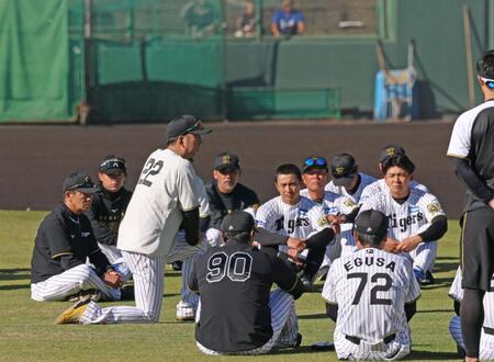 阪神・藤川監督　前西武・元山入団に「どういうふうにチームのためにするかを考えるのがこちらの仕事」【一問一答】