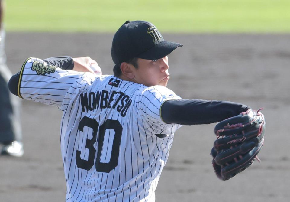 　先発し力投する門別（撮影・北村雅宏）