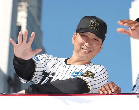 阪神　優勝パレードの乗車号車発表　１号車に藤川監督ら　２号車に佐藤輝ら　３号車に森下ら