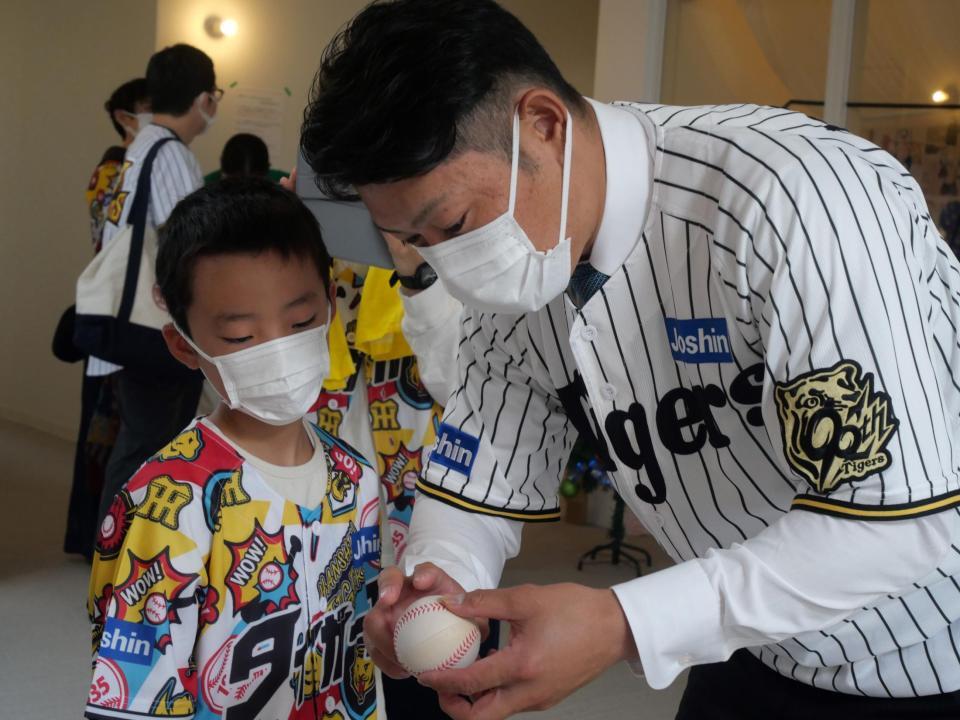 　元阪神・原口文仁氏