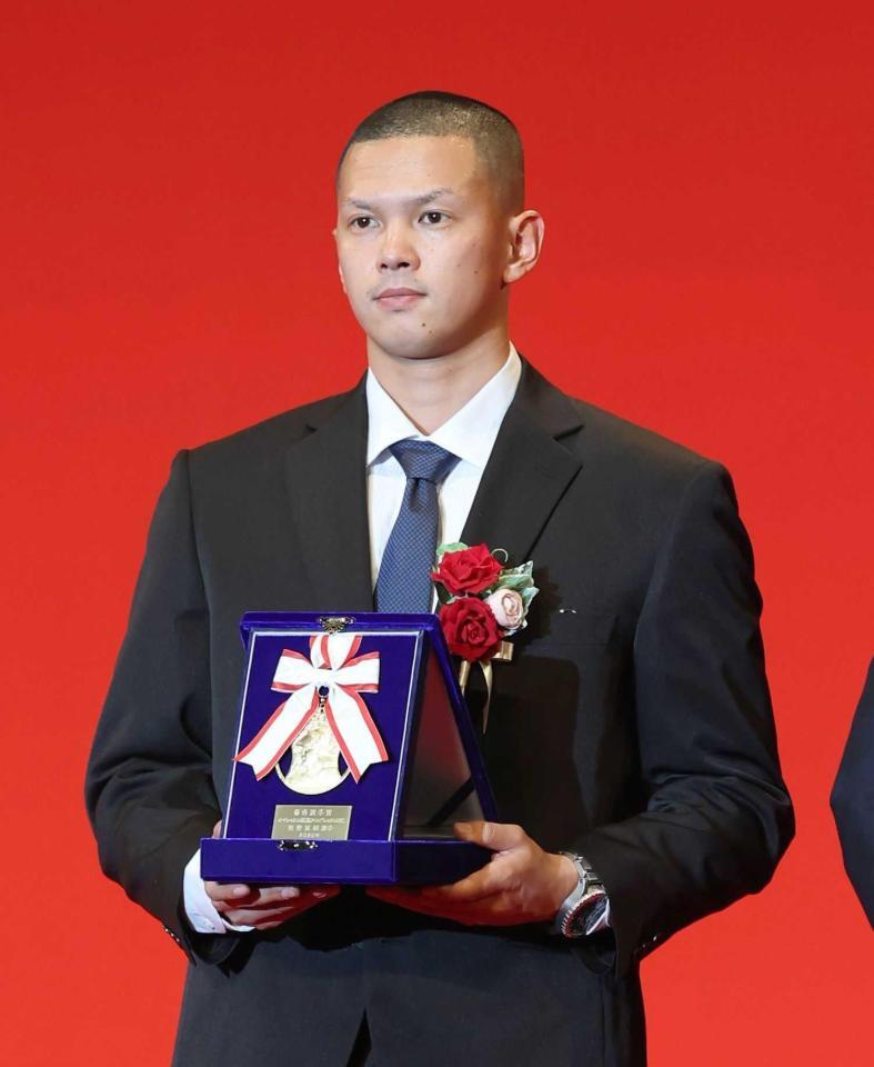 　イースタン・リーグ優秀選手賞に選ばれた能登（撮影・石井剣太郎）