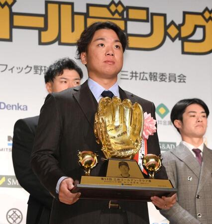 阪神・村上 次は沢村賞 来季から選考基準緩和 8完投クリアなら実現も「しっかりとやっていけたら」