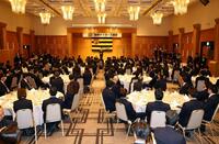 　球団納会であいさつする藤川監督（撮影・山口登）