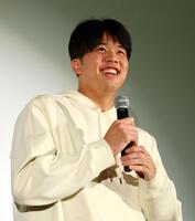 　ファンからの質問に答える才木（撮影・山口登）