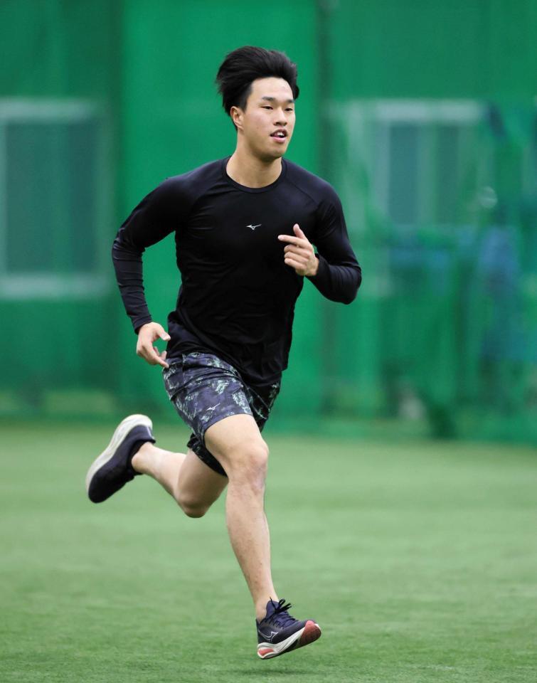 　ダッシュする岡城（撮影・山口登）