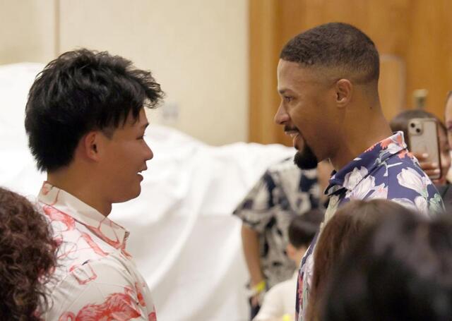 Ｖ旅行に退団のデュプランティエ登場！