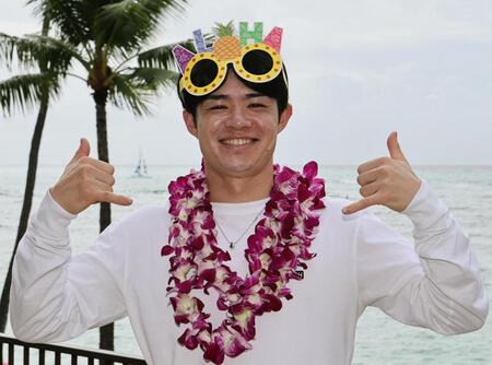 　ポーズを決める中野