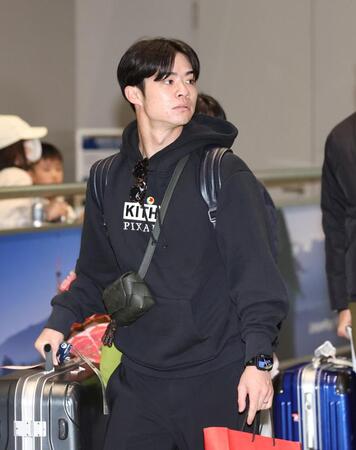 　帰国した中野（撮影・北村雅宏）