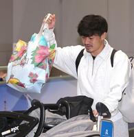 　帰国した坂本（撮影・北村雅宏）