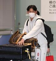 　帰国した及川（撮影・北村雅宏）