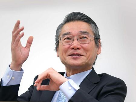 　阪神球団のチーム編成や未来への野球ビジョンについて語る嶌村球団本部長（撮影・立川洋一郎）