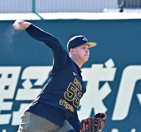 　キャッチボールする能登（撮影・西田忠信）