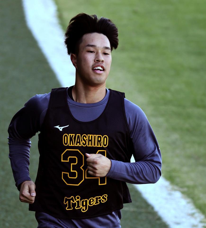 　走り込む岡城（撮影・田中太一）