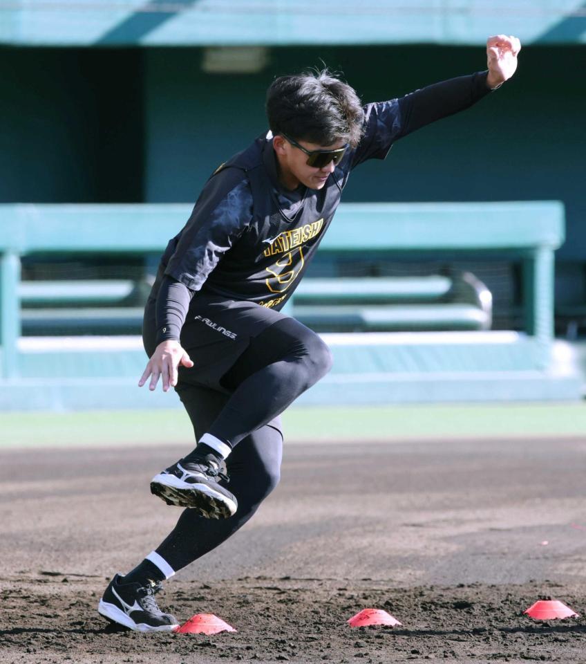 　シャトルランでバランスを崩す立石（撮影・坂部計介）