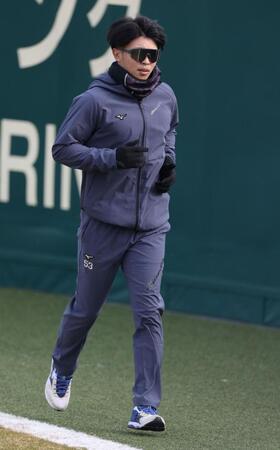 ランニングをする島田（撮影・中田匡峻）