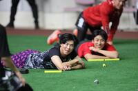 自主トレを公開した湯浅（撮影・田中太一）