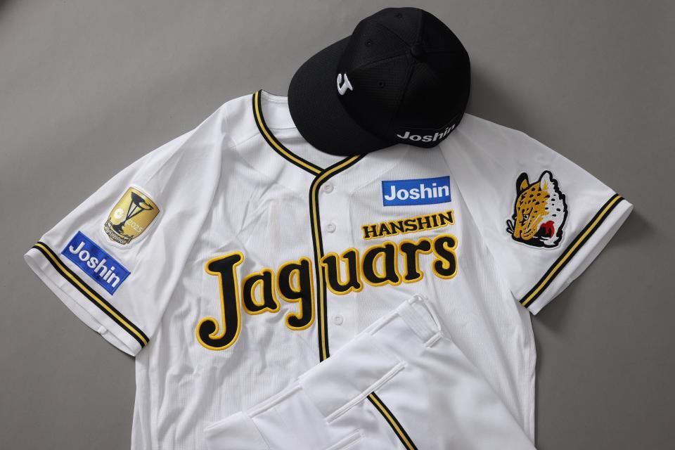 ジャガーズユニフォーム（球団提供）