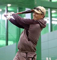 打撃練習をする元山（撮影・田中太一）