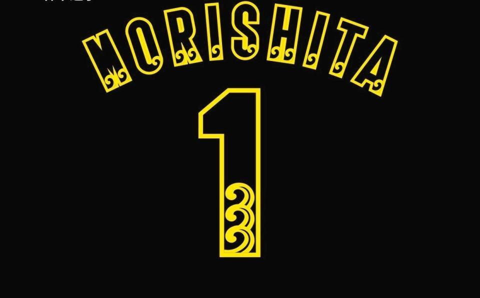 国際通り店・背番号圧着シート（球団提供）