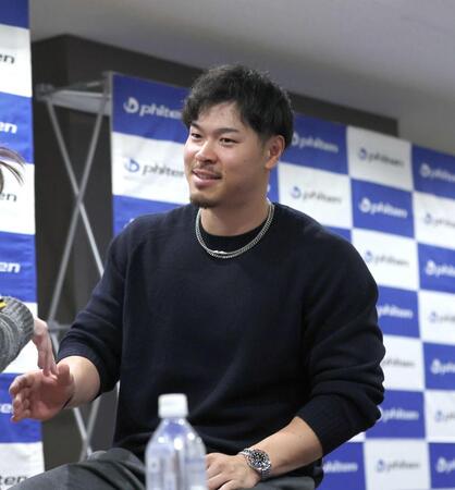 　球団との交渉を「順調」と強調した佐藤輝