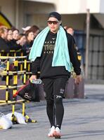 　球場に到着した木浪