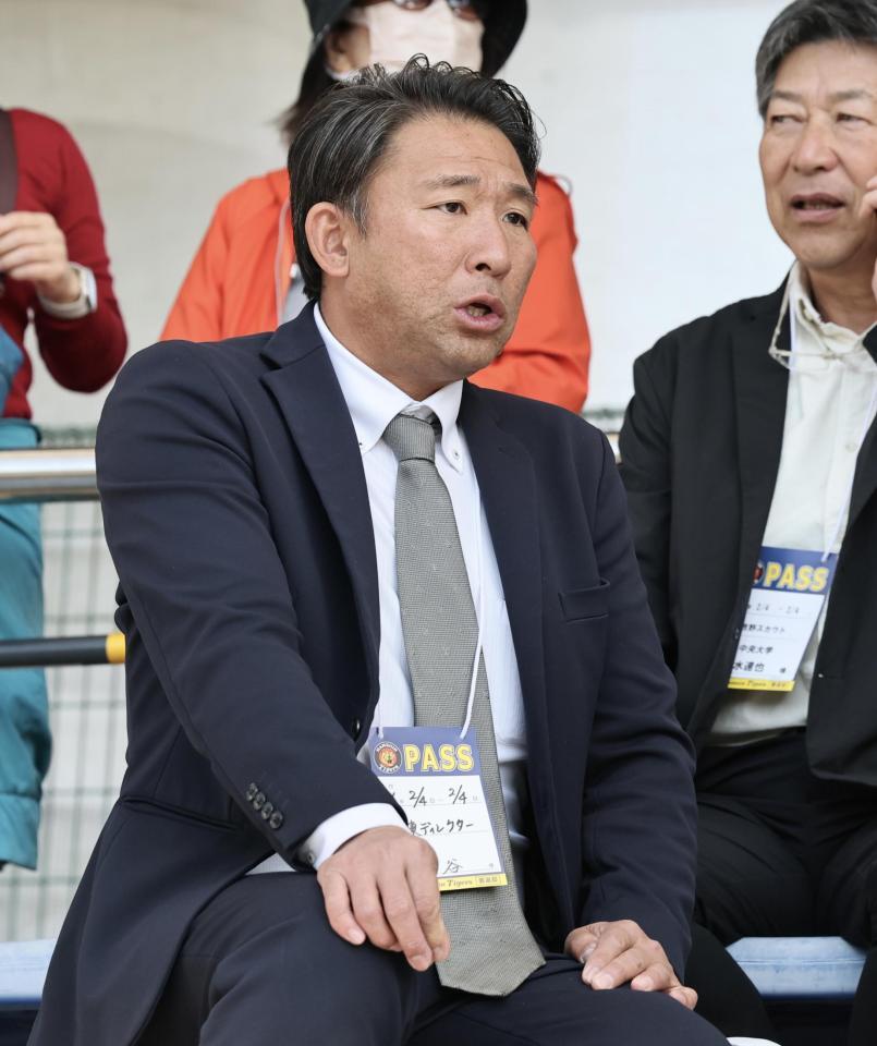 阪神のキャンプ地を訪れた智弁和歌山・中谷監督（撮影・田中太一）