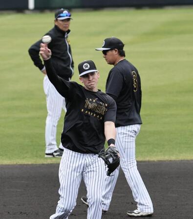 早出特守をするディベイニー（撮影・田中太一）