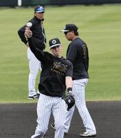 早出特守をするディベイニー（撮影・田中太一）