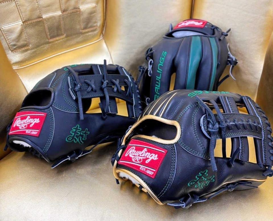 　立石の内野手用グラブ３種類（ローリングス社提供）