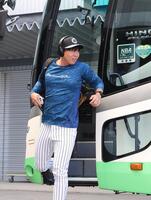 宜野座に到着した畠（撮影・西田忠信）